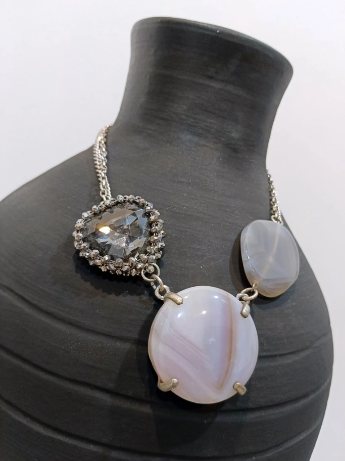 Synthetic Quartz Heart Crystals with Intricate Fashionable Necklace