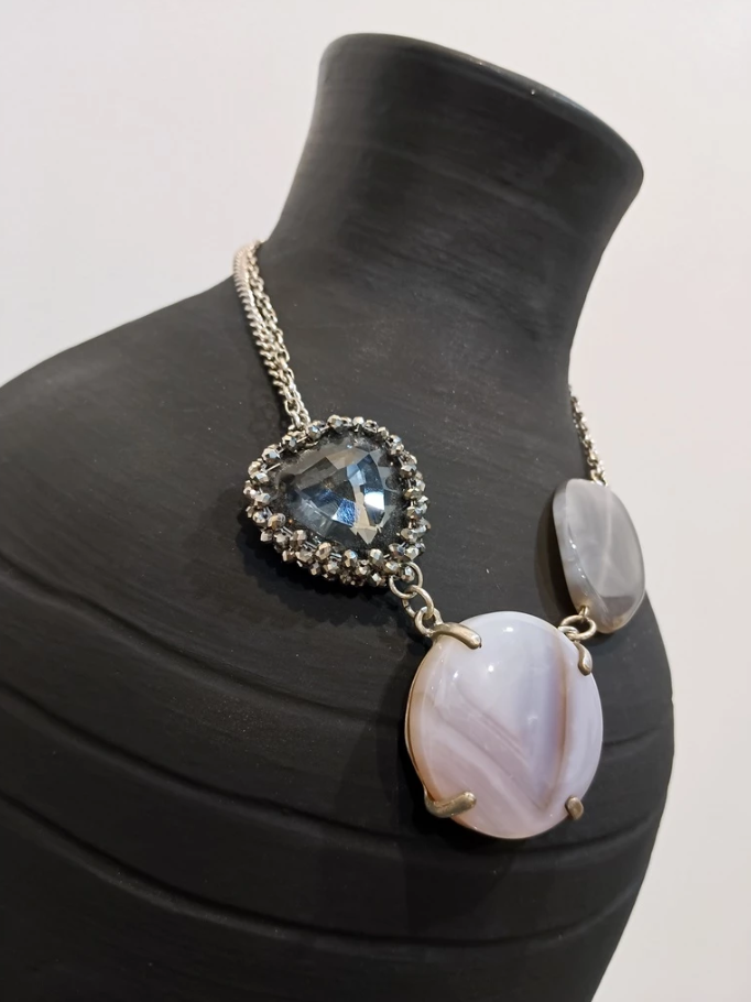 Synthetic Quartz Heart Crystals with Intricate Fashionable Necklace