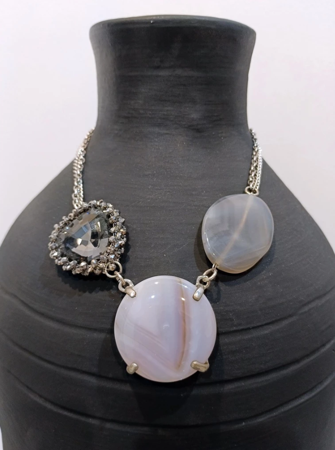 Synthetic Quartz Heart Crystals with Intricate Fashionable Necklace