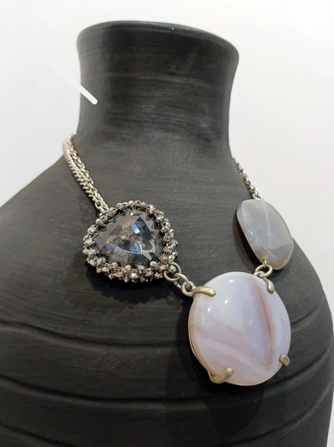 Synthetic Quartz Heart Crystals with Intricate Fashionable Necklace