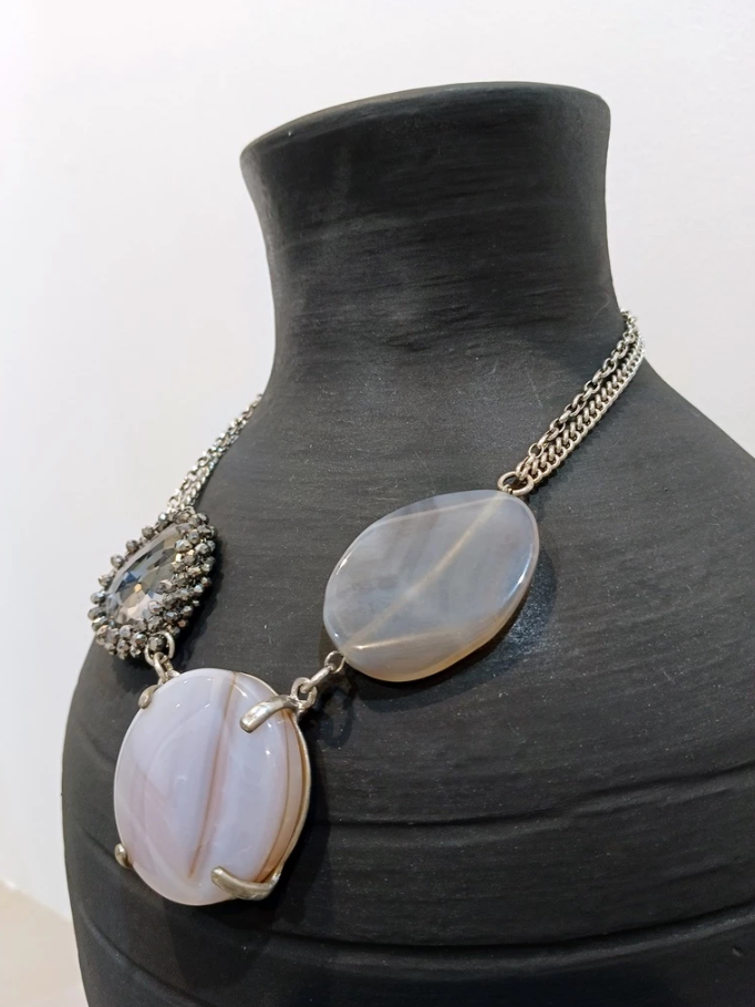 Synthetic Quartz Heart Crystals with Intricate Fashionable Necklace