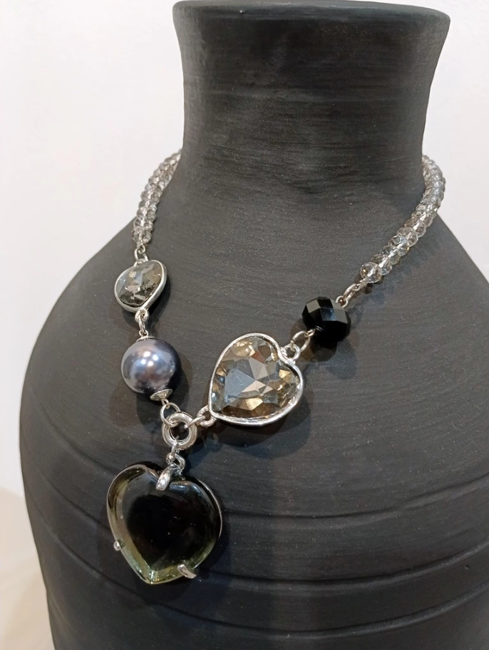 Ina B. Designs Elegant Synthetic Quartz Crystals with Intricate Fashionable Necklace